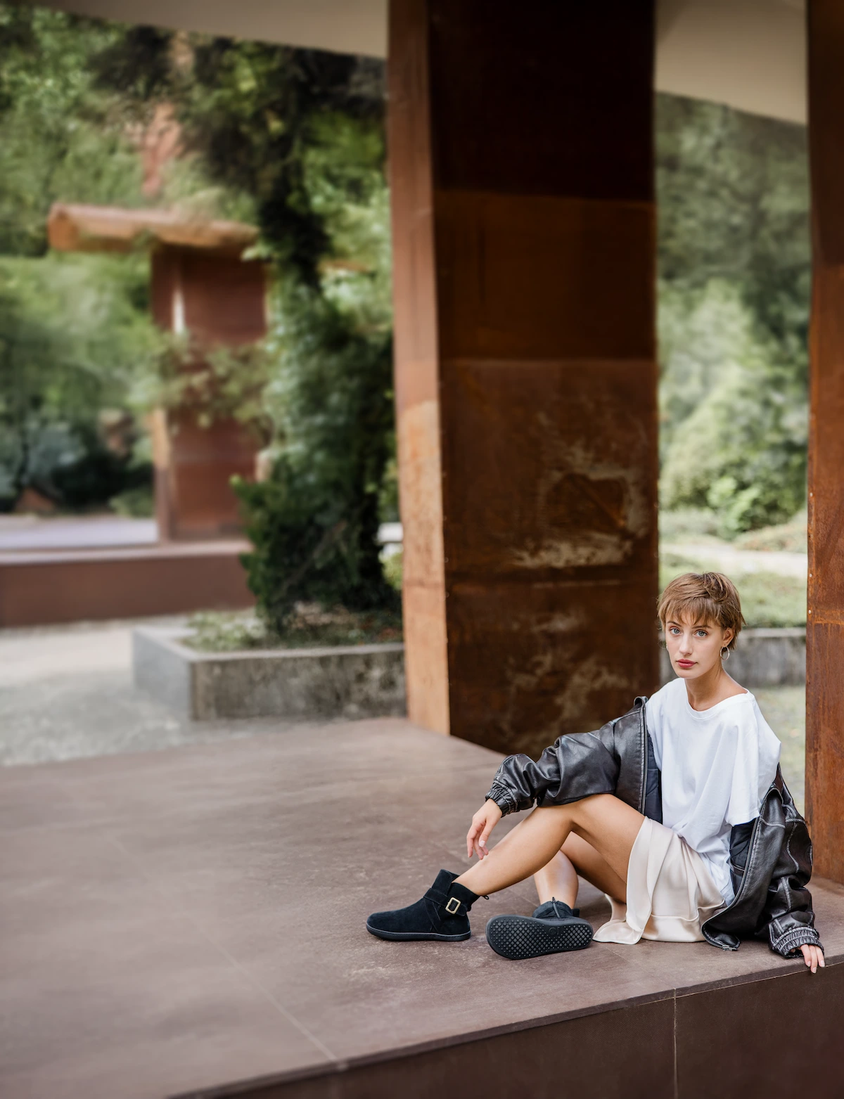 Happy people in barefoot